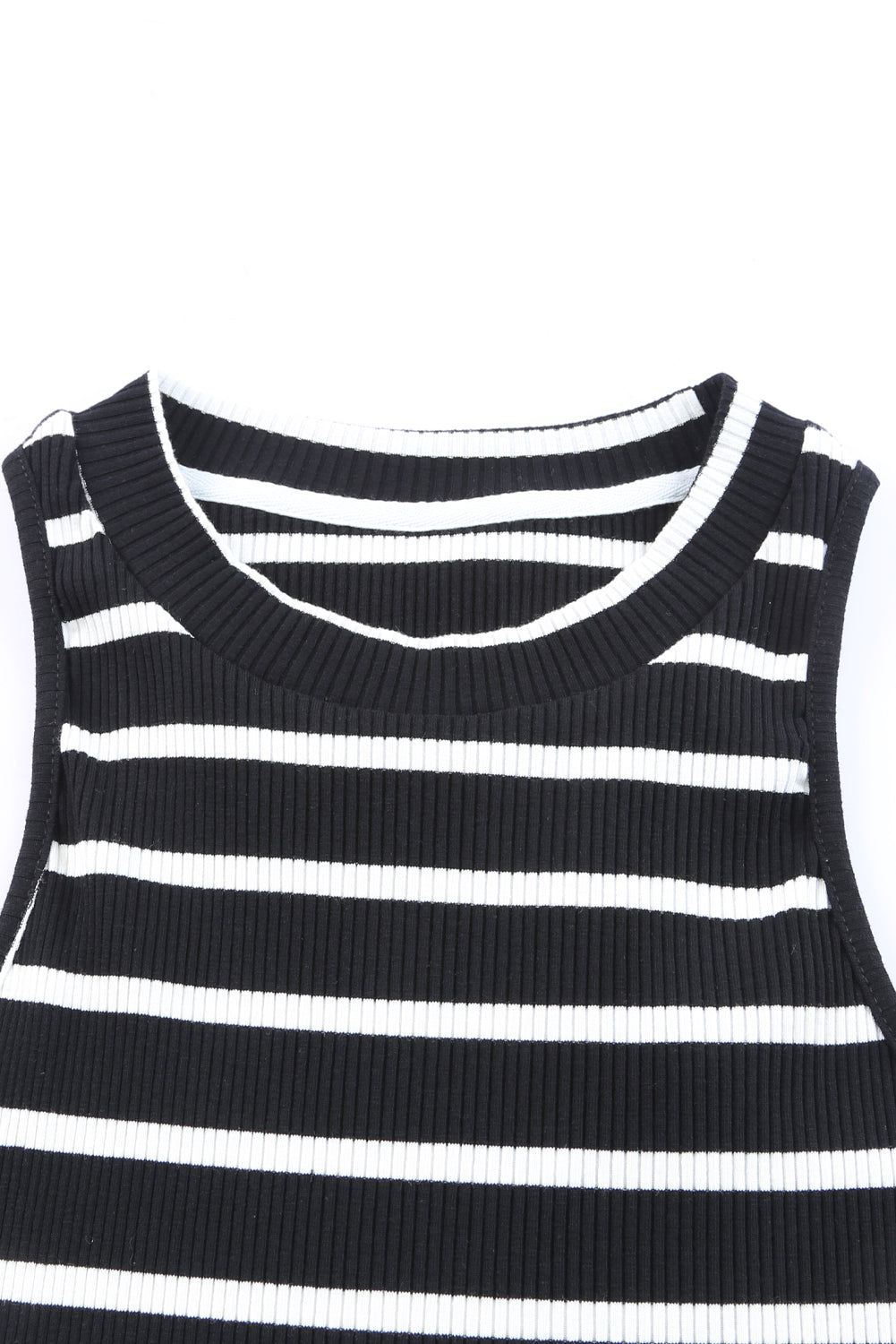 Black Striped Print Ribbed O-neck Sleeveless Top MTO0189